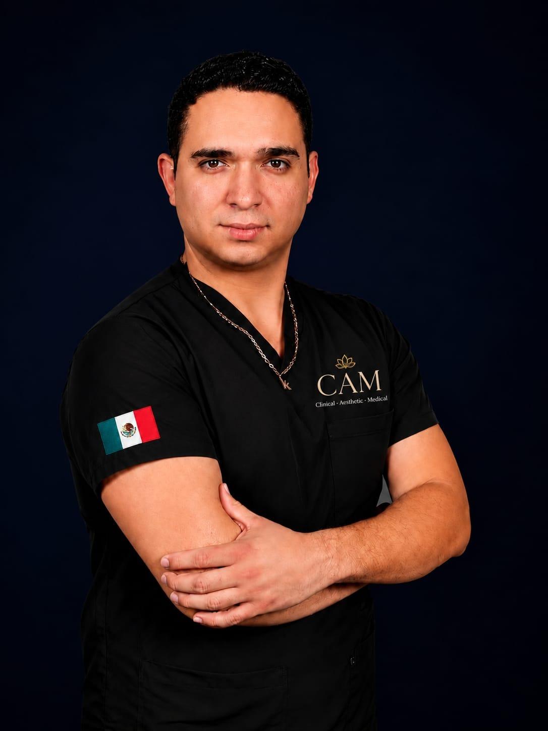 Dr. Nacib Ignacio Curiel Hamdan — director médico y cofundador de CAM Clinical Aesthetic Medical